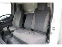 ISUZU Elf Panel Van TRG-NLR85AN 2018 526,000km_36