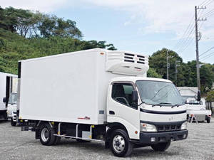 Dutro Refrigerator & Freezer Truck_1