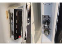 ISUZU Forward Garbage Truck PKG-FRR90S2 2010 228,313km_8