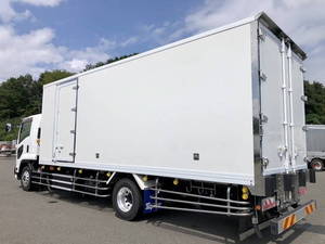 Forward Refrigerator & Freezer Truck_2