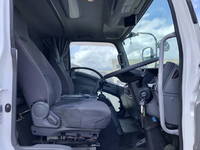 ISUZU Forward Refrigerator & Freezer Truck TKG-FRR90T2 2017 447,198km_31