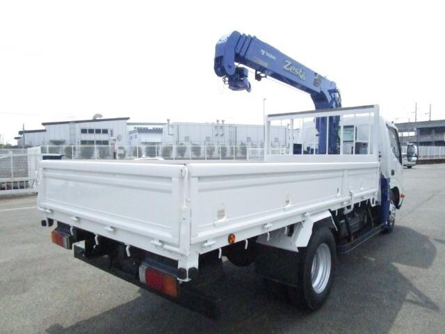 Dutro Truck (With 4 Steps Of Cranes)_2