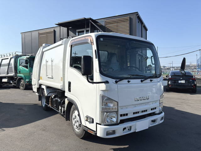 ISUZU Elf Garbage Truck TKG-NMR85AN 2013 119,161km_1