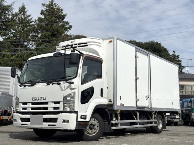 ISUZU Forward Refrigerator & Freezer Truck TKG-FRR90S2 2014 488,872km