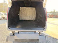 TOYOTA Others Garbage Truck PD-XZU304A 2006 182,461km_12