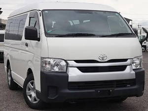 Hiace Box Van_1