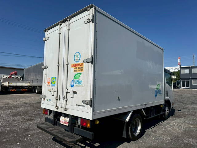 Elf Refrigerator & Freezer Truck_2