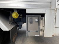 TOYOTA Dyna Aluminum Van TPG-XZU605 2017 174,000km_31