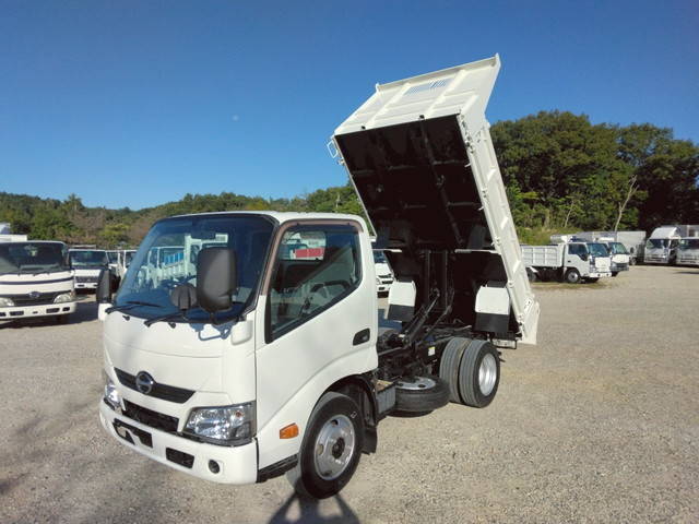HINO Dutro Dump TPG-XZU620T 2018 54,000km_1