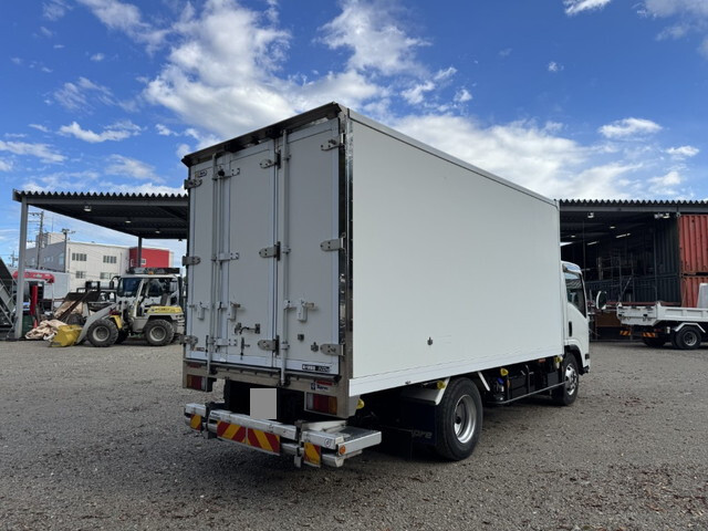 Elf Refrigerator & Freezer Truck_2