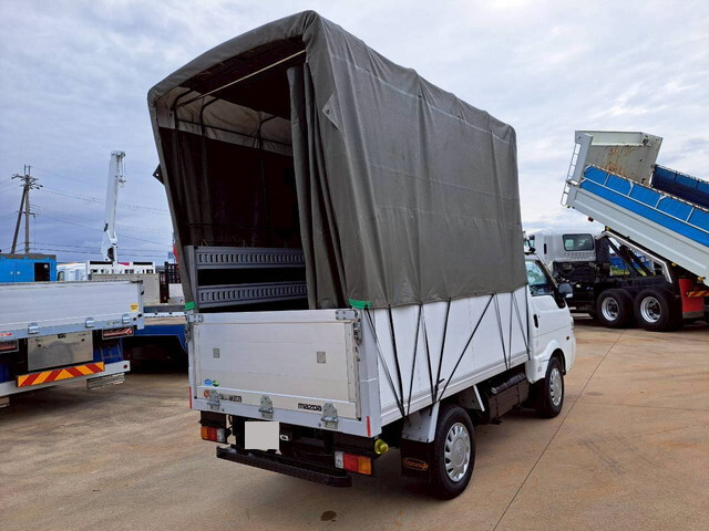 Bongo Truck with Accordion Door_2