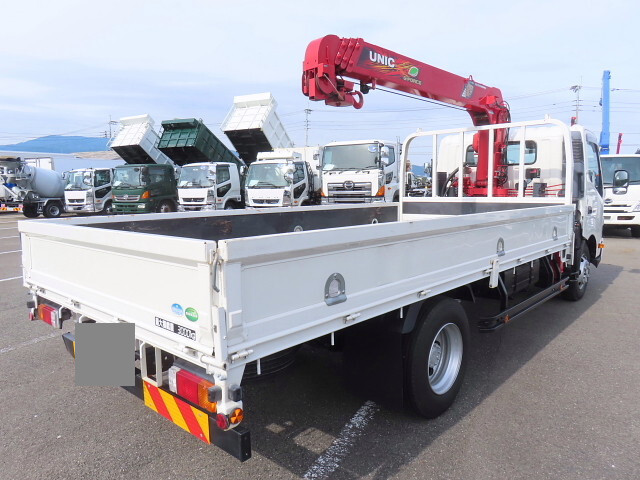 Dutro Truck (With 4 Steps Of Cranes)_2