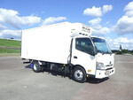 Dutro Refrigerator & Freezer Truck_1
