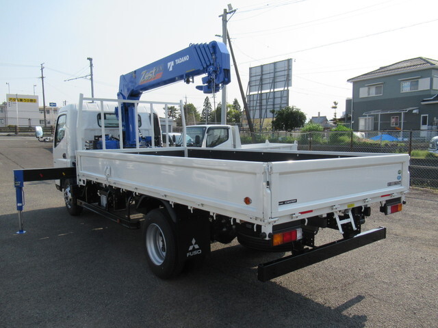 Canter Truck (With 5 Steps Of Cranes)_2