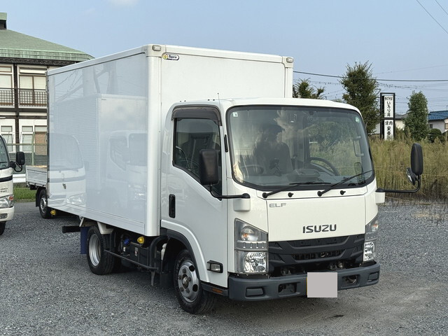ISUZU Elf Reefer Van 2RG-NLR88AN 2019 136,100km