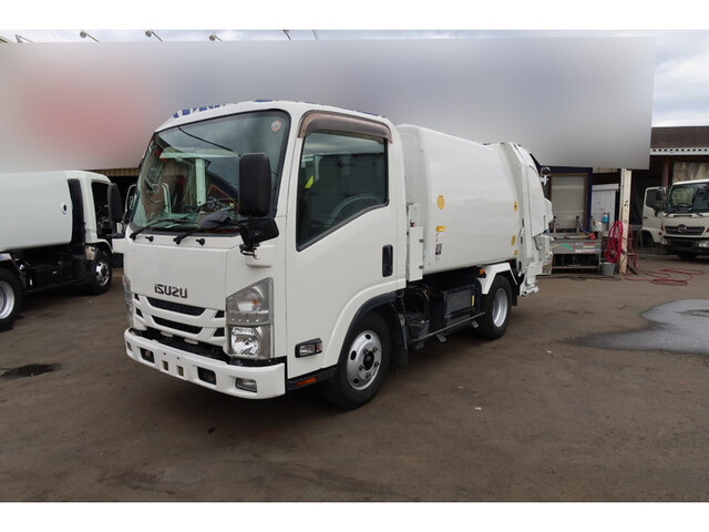 ISUZU Elf Garbage Truck TPG-NMR85AN 2017 263,079km