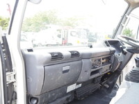 MAZDA Titan Dump (With Crane) PB-LKR81AN 2005 147,515km_27