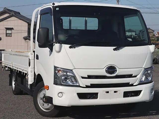 HINO Dutro Flat Body 2RG-XZU710M 2020 29,420km
