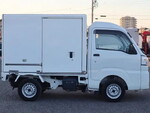 DAIHATSU Hijet Truck Refrigerator & Freezer Truck 3BD-S500P 2022 14,650km_7