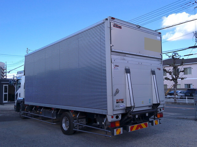 Forward Aluminum Van_2