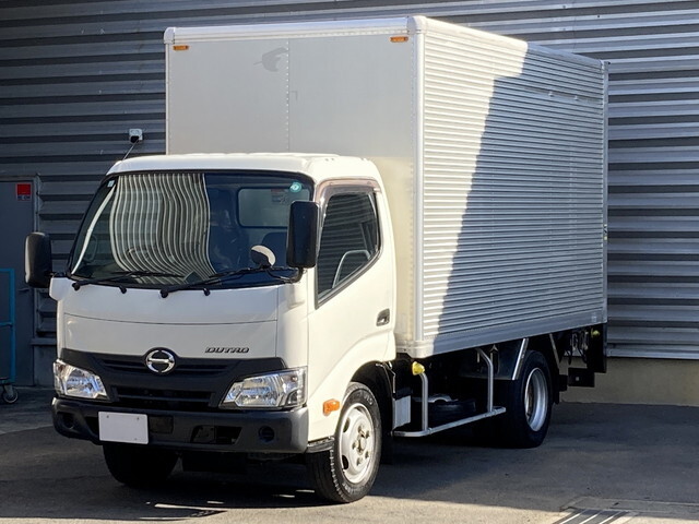 HINO Dutro Aluminum Van TPG-XZU645M 2018 104,000km_1