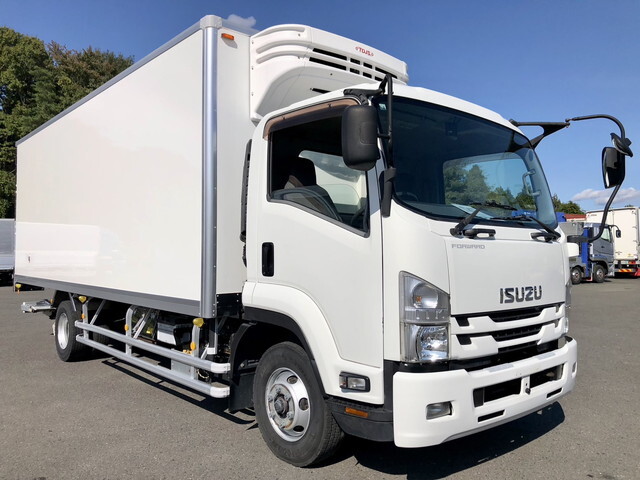 ISUZU Forward Refrigerator & Freezer Truck TKG-FRR90S2 2016 460,835km_1