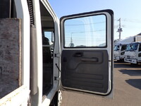 ISUZU Elf Double Cab TPG-NPR85AR 2018 36,600km_32