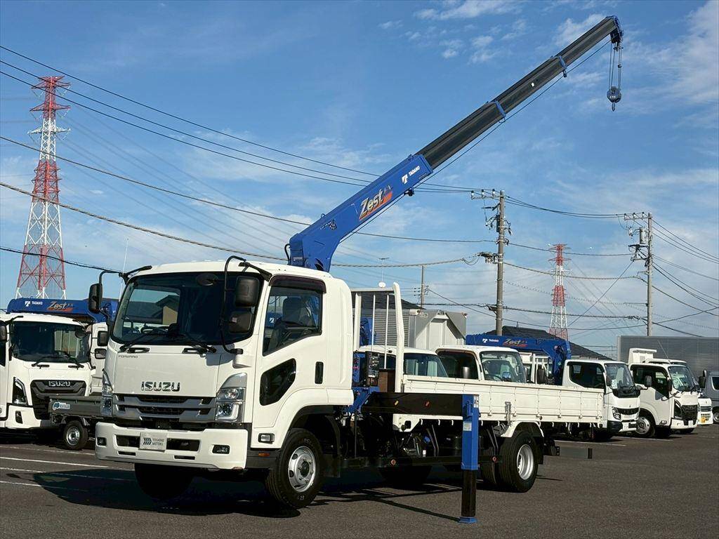 Forward Truck (With 4 Steps Of Cranes)_1