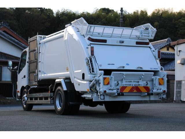 Dutro Garbage Truck_2