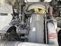 UD TRUCKS Quon Trailer Head QKG-GK5XAB 2014 799,557km_24