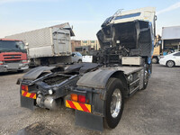 UD TRUCKS Quon Trailer Head QKG-GK5XAB 2014 799,557km_4