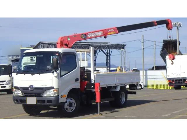 Dyna Truck (With 3 Steps Of Cranes)_1