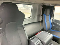 ISUZU Giga Trailer Head 2PG-EXD52CD 2019 380,000km_31