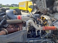 UD TRUCKS Quon Trailer Head QKG-GK6XAB 2016 523,000km_26