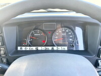 ISUZU Elf Aluminum Van TRG-NMR85AN 2015 183,329km_11