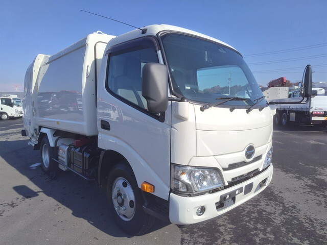 HINO Dutro Garbage Truck 2RG-XZU605X 2023 3,167km