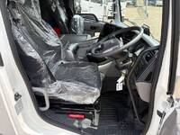 UD TRUCKS Quon Aluminum Wing 2RG-CG5FA 2025 1,000km_21