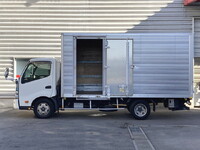 HINO Dutro Aluminum Van TKG-XZU710M 2018 180,000km_4