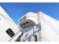 ISUZU Elf Refrigerator & Freezer Truck 2SG-NPR88AN 2020 136,765km_15