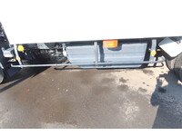 ISUZU Elf Refrigerator & Freezer Truck 2SG-NPR88AN 2020 136,765km_21