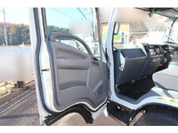 ISUZU Elf Refrigerator & Freezer Truck 2SG-NPR88AN 2020 136,765km_37