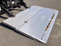 ISUZU Forward Refrigerator & Freezer Truck TKG-FRR90S2 2015 446,000km_9