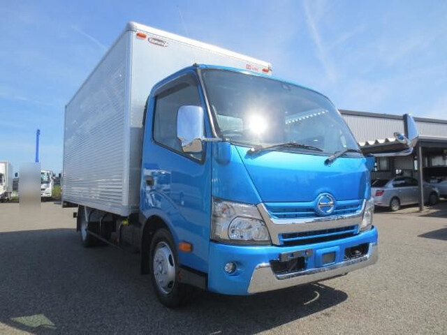 Dutro Aluminum Van_1