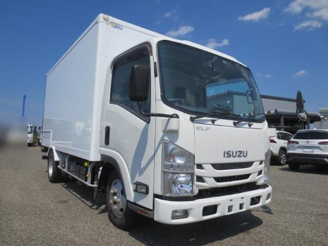ISUZU Elf Reefer Van 2RG-NMR88AN 2020 15,618km