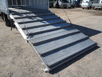 ISUZU Elf Cattle Transport Truck SKG-NPR85YN 2013 9,233km_17