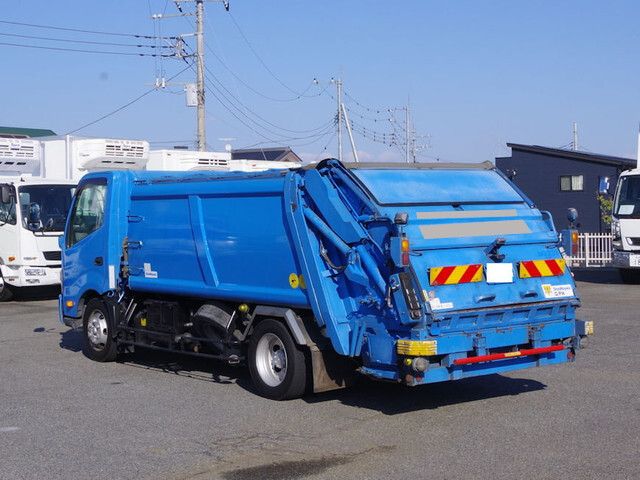 Dutro Garbage Truck_2