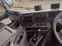 UD TRUCKS Quon Trailer Head 2PG-GK5AAD 2022 455,000km_29