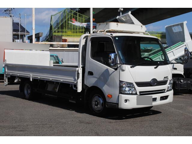 HINO Dutro Flat Body TKG-XZU720M 2018 270,000km