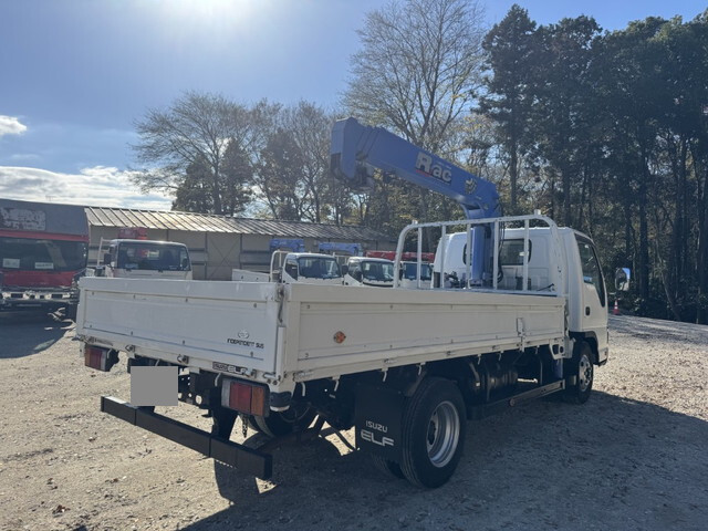 Elf Truck (With 4 Steps Of Cranes)_2