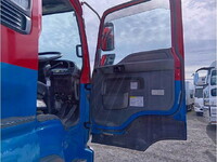 ISUZU Giga Trailer Head QKG-EXD52AD 2013 496,000km_31